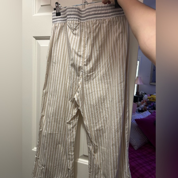 Burning Torch/ XS/ never worn w tags - Picture 4 of 5